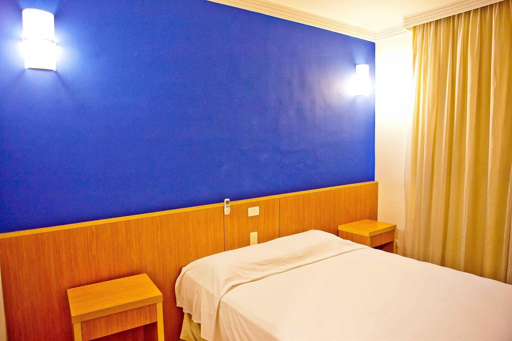 B&B Hotel São José dos Campos Екстериор снимка