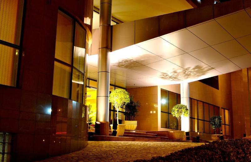 B&B Hotel São José dos Campos Екстериор снимка